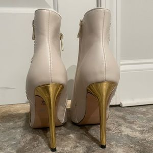 catherine malandrino white and gold shoes